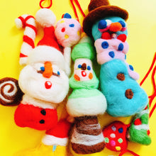 將圖片載入圖庫檢視器 聖誕羊毛氈吊飾工作坊 (Needle Felting Christmas Ornaments Workshop)