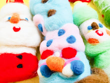 將圖片載入圖庫檢視器 聖誕羊毛氈吊飾工作坊 (Needle Felting Christmas Ornaments Workshop)